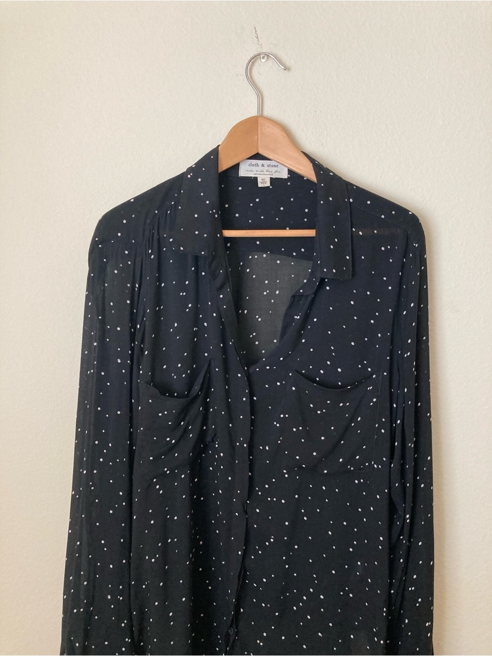Cloth & Stone by Anthropologie Black Button-Up Shirt with White Dot Print - Picture 3 of 6